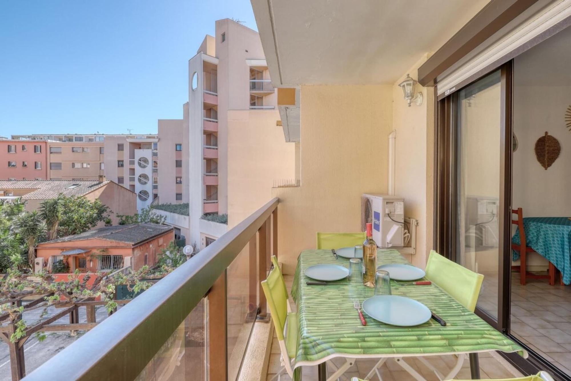 Lavandou - T2 In The City Center - 200 M From The Sea Le Lavandou Exterior foto